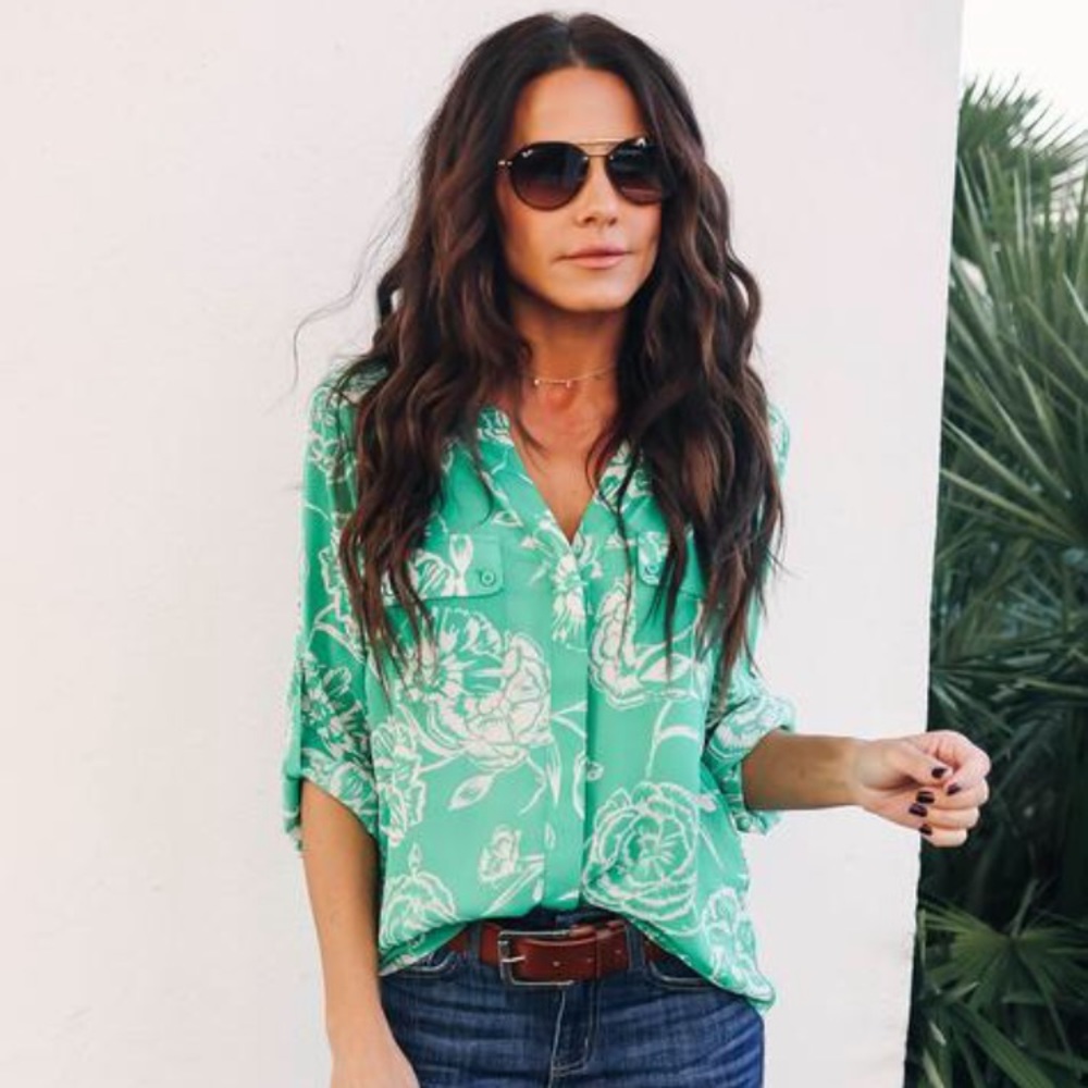 (SOLD) Vici Collection Top